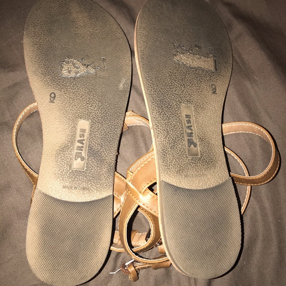 Sandals - Picture 3 of 5